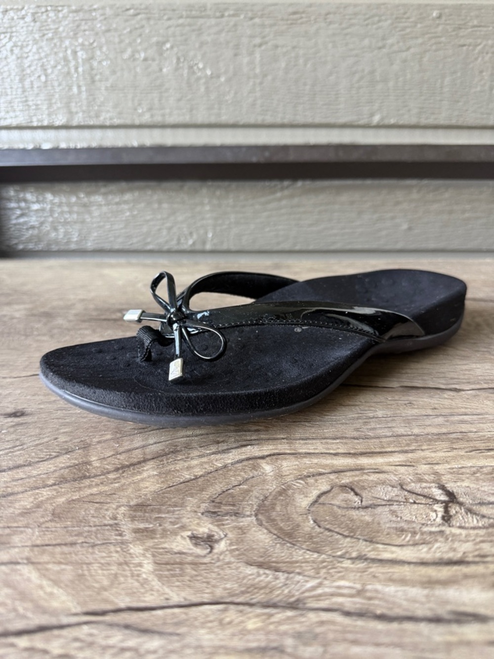 Vionic Women’s Sandals size 8. - Picture 2 of 9